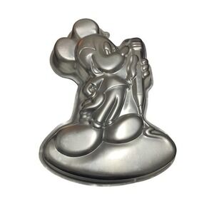 Disney 1983 Retired Wilton Mickey Mouse Collectible Cake Pan 502-2987